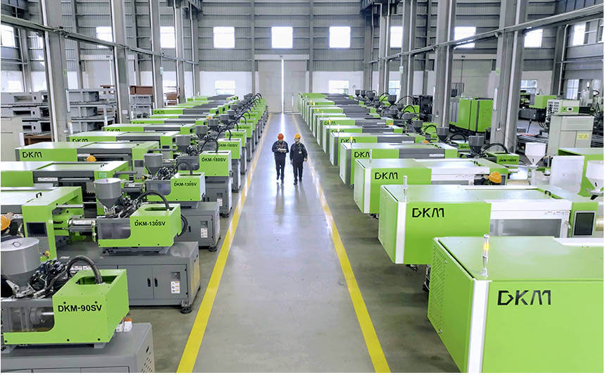 Z6尊龙注塑车间