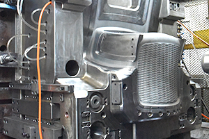 气体辅助成型出产线—模具